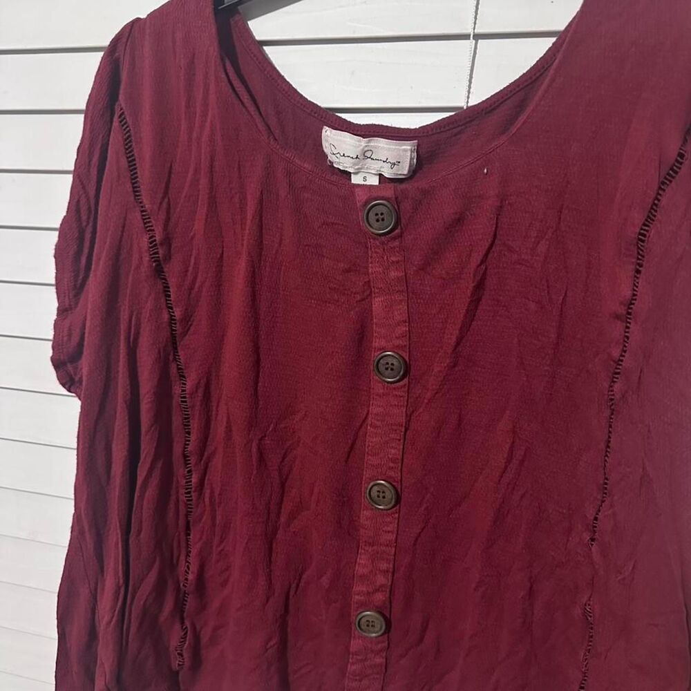 Women's Burgundy and Red Blouse